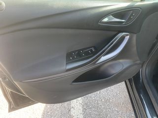 Opel Astra 2016-thumb-26