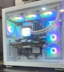 Premium White Ultra Gaming PC Set | Ολοκληρωμένο Setup | RTX 5080 • Ryzen 9 9950X3D Με Εγγυήσεις / Έτοιμο Build) • 2TB Gen5 SSD + Οθόνη AOC Monitor & Peripherals