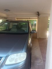 Volkswagen Touran 2004 1.6 FSI