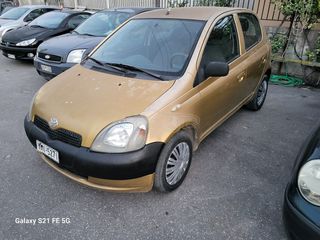 Toyota Yaris 2000