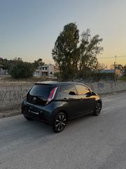 Toyota Aygo 2017 X-Play Sport Navi Lth