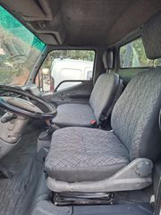 Mitsubishi Canter 2004-thumb-9