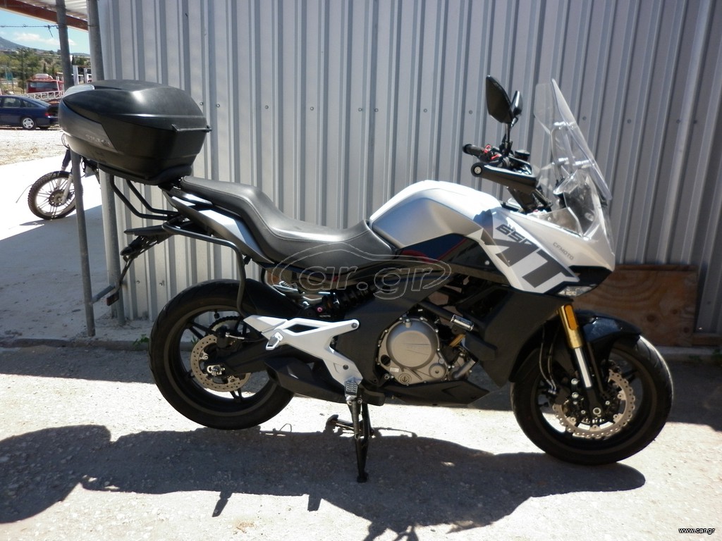 CFmoto 650MT 2021
