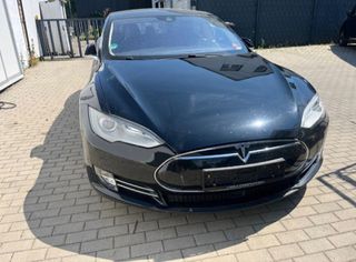 Tesla Model S 2018 75D