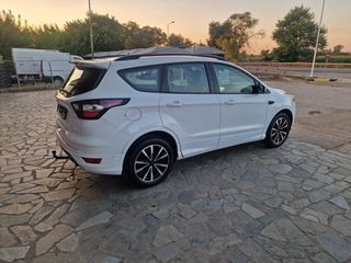 Ford Kuga 2018 ST LINE DIESEL-thumb-23