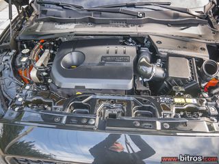 Jaguar E-Pace 2021 PANORAMA 1.5 P300E Plug In HEV 4WD R DYNAMIC SE-thumb-44