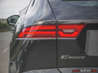 Jaguar E-Pace 2021 PANORAMA 1.5 P300E Plug In HEV 4WD R DYNAMIC SE-thumb-52