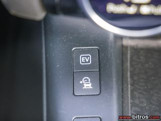 Jaguar E-Pace 2021 PANORAMA 1.5 P300E Plug In HEV 4WD R DYNAMIC SE-thumb-16
