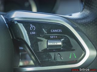 Jaguar E-Pace 2021 PANORAMA 1.5 P300E Plug In HEV 4WD R DYNAMIC SE-thumb-27