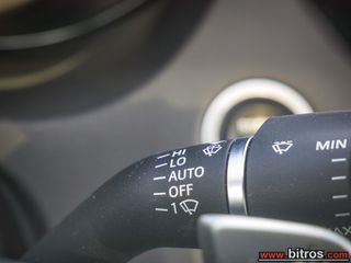 Jaguar E-Pace 2021 PANORAMA 1.5 P300E Plug In HEV 4WD R DYNAMIC SE-thumb-28
