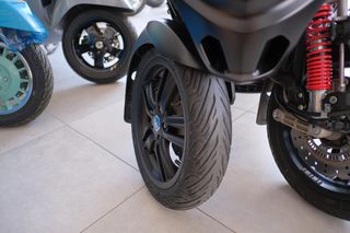 Piaggio MP3 300 LT 2019 MP3 300 LT HPE-thumb-22
