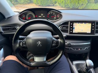 Peugeot 308 2017-thumb-12