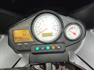 Yamaha TDM 900 A 2010-thumb-1