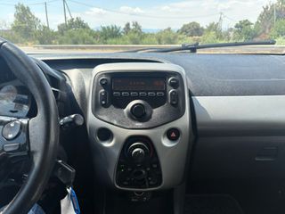 Toyota Aygo 2016-thumb-11