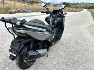Kymco Xciting 400 2016-thumb-5
