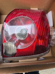 ΠΩΛΟΎΝΤΑΙ ΦΑΝΑΡΙΑ ΠΙΣΩ ΓΙΑ ΤΟΥΟΤΑ AVENSIS T25 ΣΕΝΤΑΝ ΑΠΟ ΤΟ 2004 ΚΑΙ ΜΕΤΑ. ΠΟΥΛΙΟΥΝΤΑΙ ΚΑΙ ΤΑ ΔΥΟ ΜΑΖΙ .