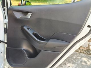 Ford Fiesta 2018-thumb-56