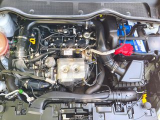 Ford Fiesta 2018-thumb-60