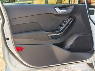 Ford Fiesta 2018-thumb-52