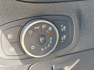 Ford Fiesta 2018-thumb-47