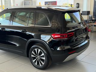 Mercedes-Benz GLB 220 2022 d 4MATIC 2.0 ελληνικής αντιπ/πέιας-thumb-14