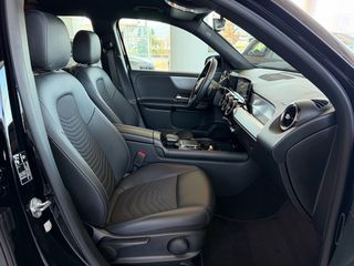 Mercedes-Benz GLB 220 2022 d 4MATIC 2.0 ελληνικής αντιπ/πέιας-thumb-31