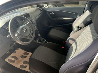 Volkswagen Polo 2015-thumb-6