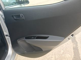 Hyundai i 10 2019 TREND AUTO-thumb-26