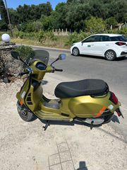 Vespa GTS 300 2024 GTS 300