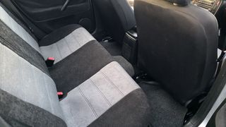 Volkswagen Passat 2002-thumb-6