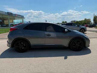 Honda Civic 2015-thumb-3