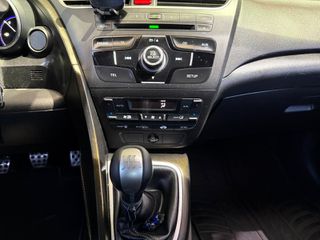 Honda Civic 2015-thumb-18