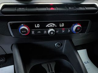 Audi Q2 2021 30 TFSI FACELIFT-thumb-40