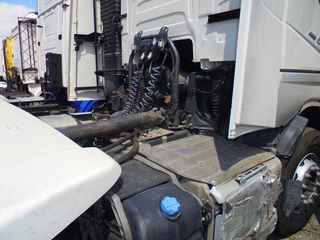 Volvo 2017 FH4 500-thumb-3