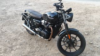 Triumph Street Twin 2021-thumb-3