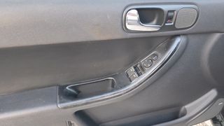Audi A3 2002-thumb-9