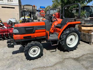 Αμπελουργικά Τρακτέρ Kubota 2007 GL221
