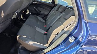 Ford Focus 2011 Bookservis full extra-thumb-18