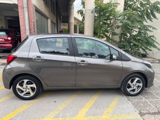 Toyota Yaris 2016-thumb-3