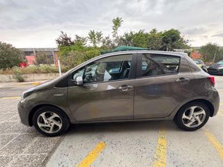 Toyota Yaris 2016-thumb-5