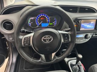 Toyota Yaris 2016-thumb-9