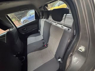 Toyota Yaris 2016-thumb-15