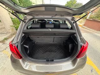 Toyota Yaris 2016-thumb-16