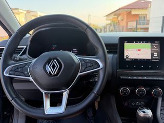 Renault Clio 2024 TCE 90 DYNAMIQUE-thumb-11