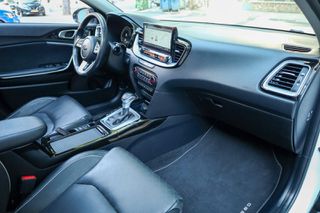 Kia XCeed 2020 1.6cc TGDI 204hp Platinum Edition PANORAMA-thumb-16