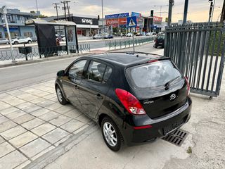 Hyundai i 20 2013-thumb-9