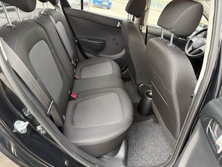 Hyundai i 20 2013-thumb-38