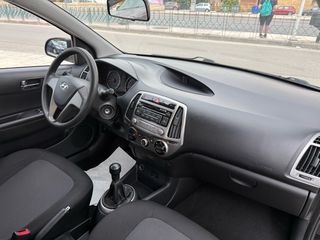 Hyundai i 20 2013-thumb-44