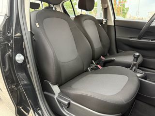 Hyundai i 20 2013-thumb-46