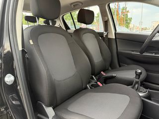 Hyundai i 20 2013-thumb-47
